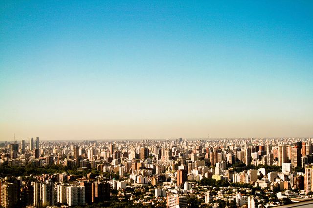 800px-Skyline_Buenos_Aires_2008-11-21